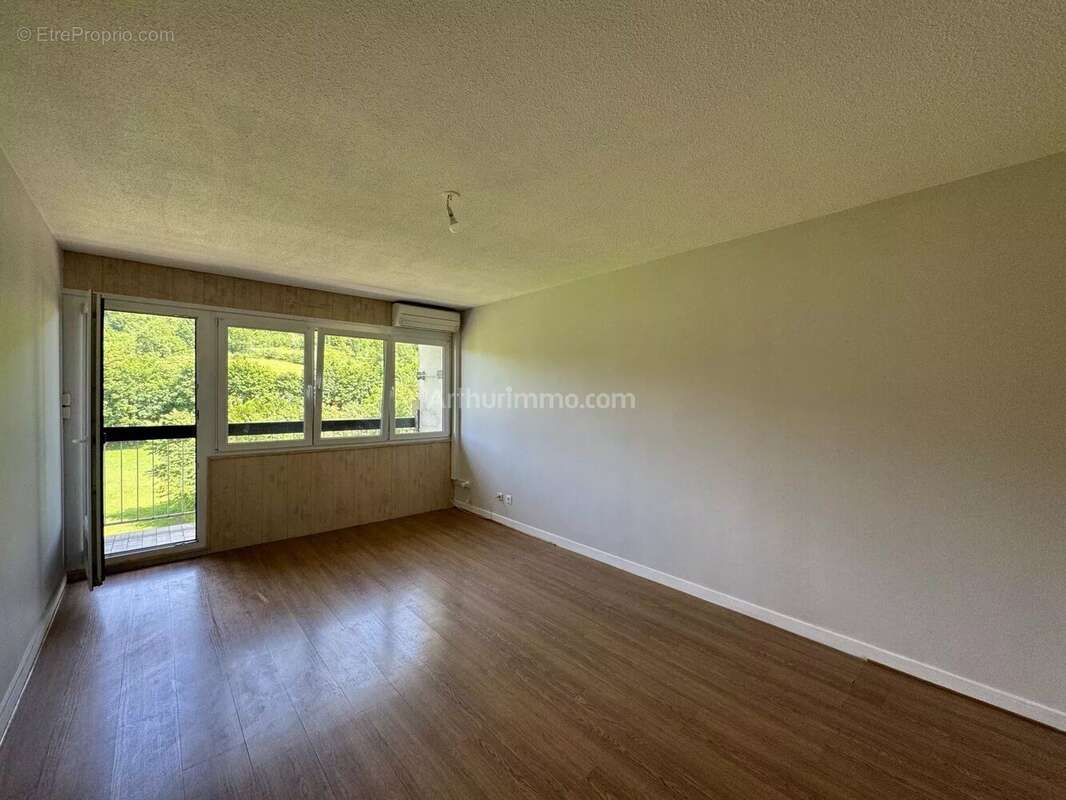 Appartement à BOURGOIN-JALLIEU