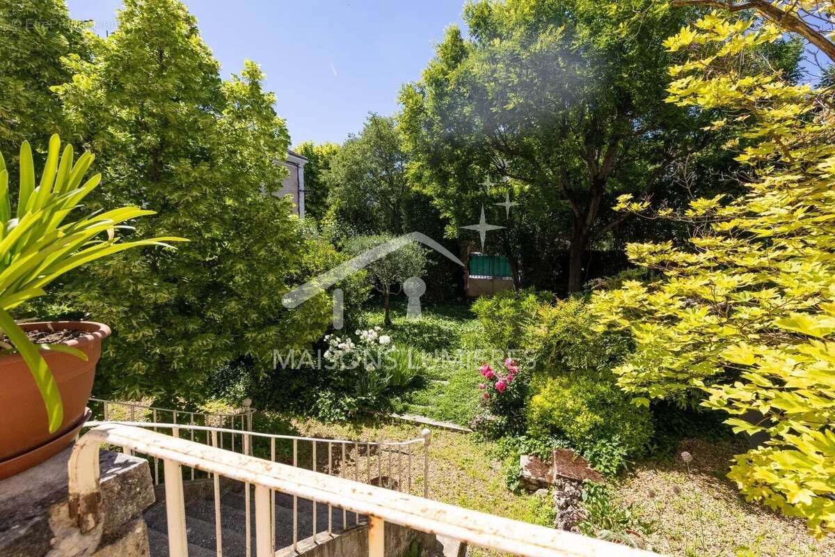 Demeure d'exception en centre-ville d'Apt - 11 pièces - 950 000€ - 370 m² habitables - photo 27