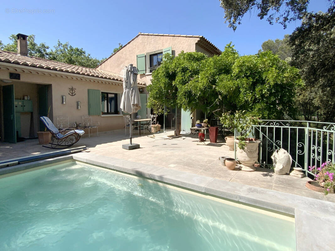 Maison à UZES