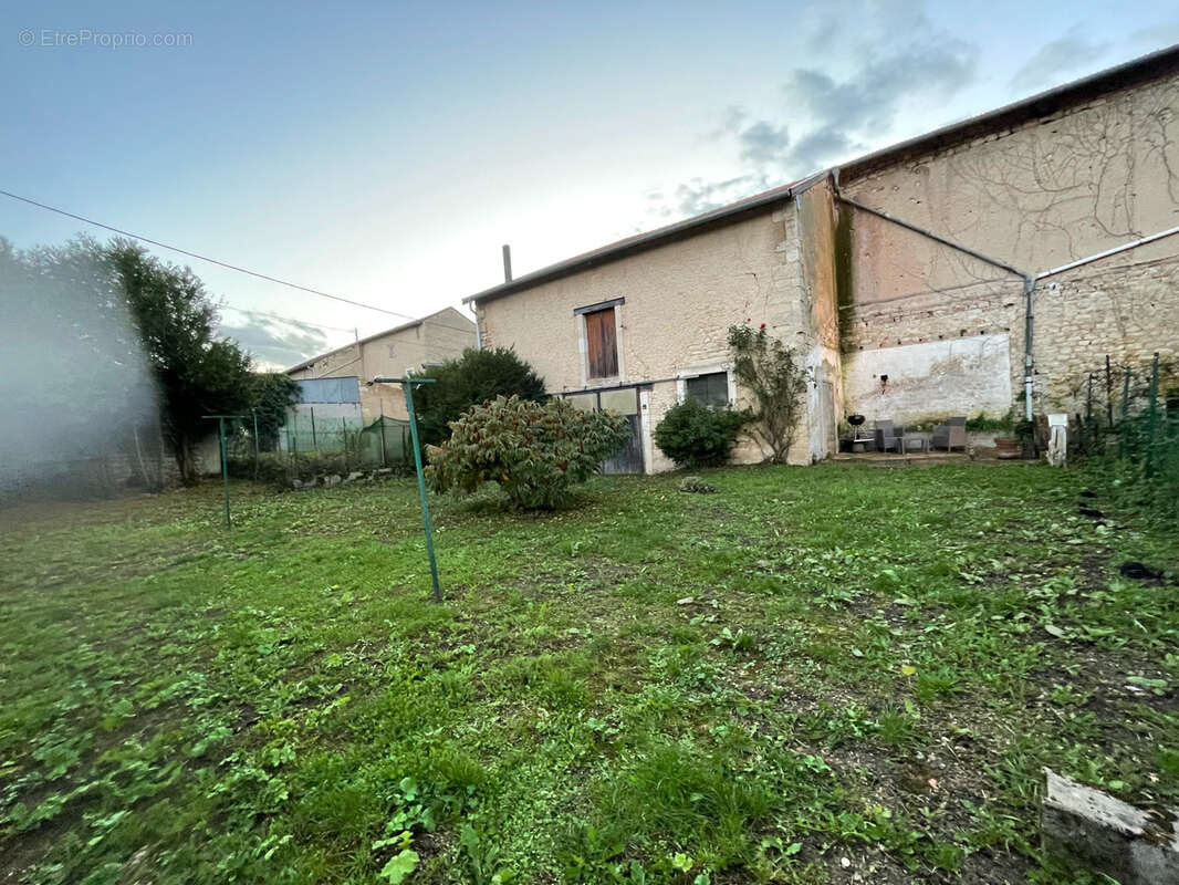 Maison à HAN-SUR-MEUSE