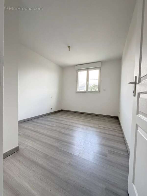 Maison à LA SALVETAT-SAINT-GILLES