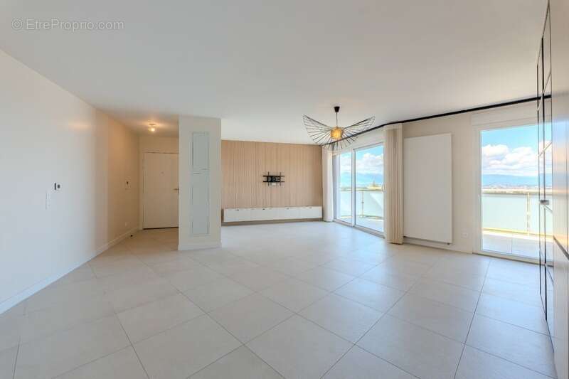 Appartement à ARCHAMPS