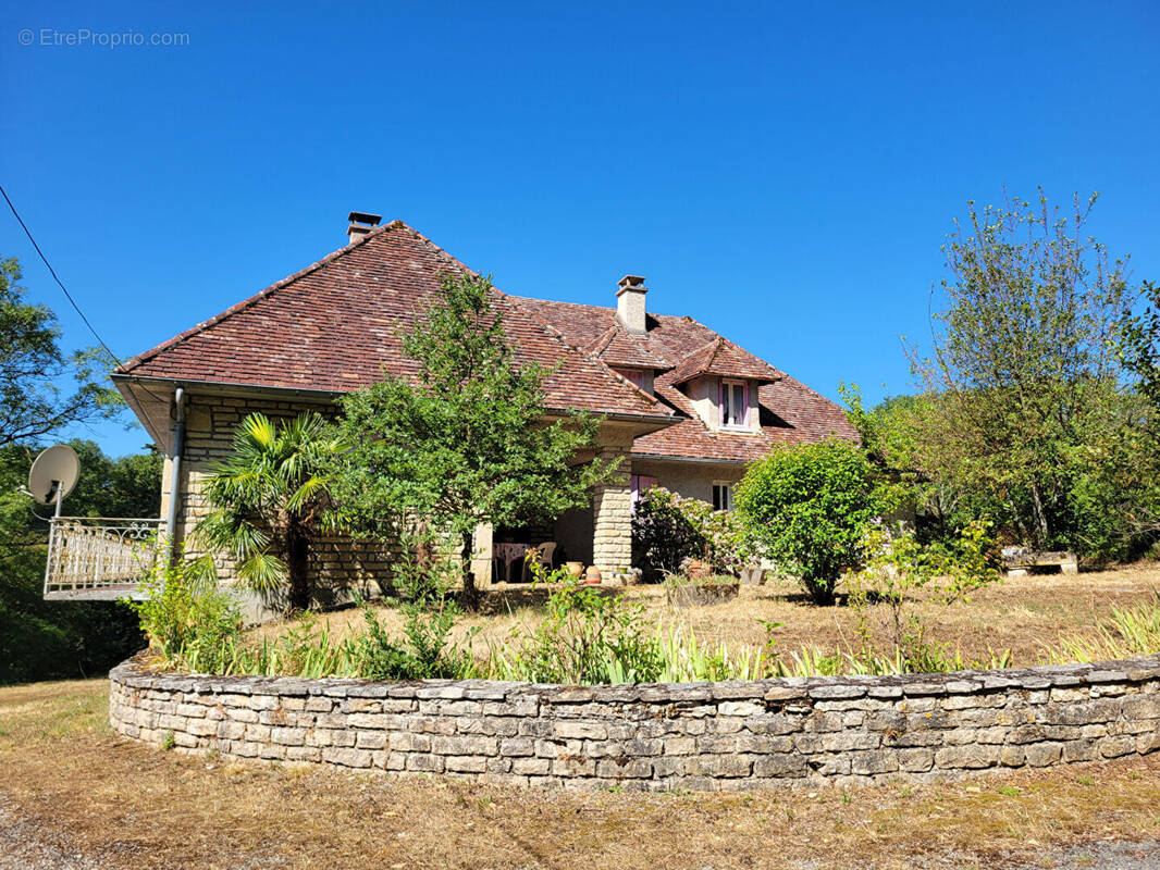 Maison à VAILHOURLES