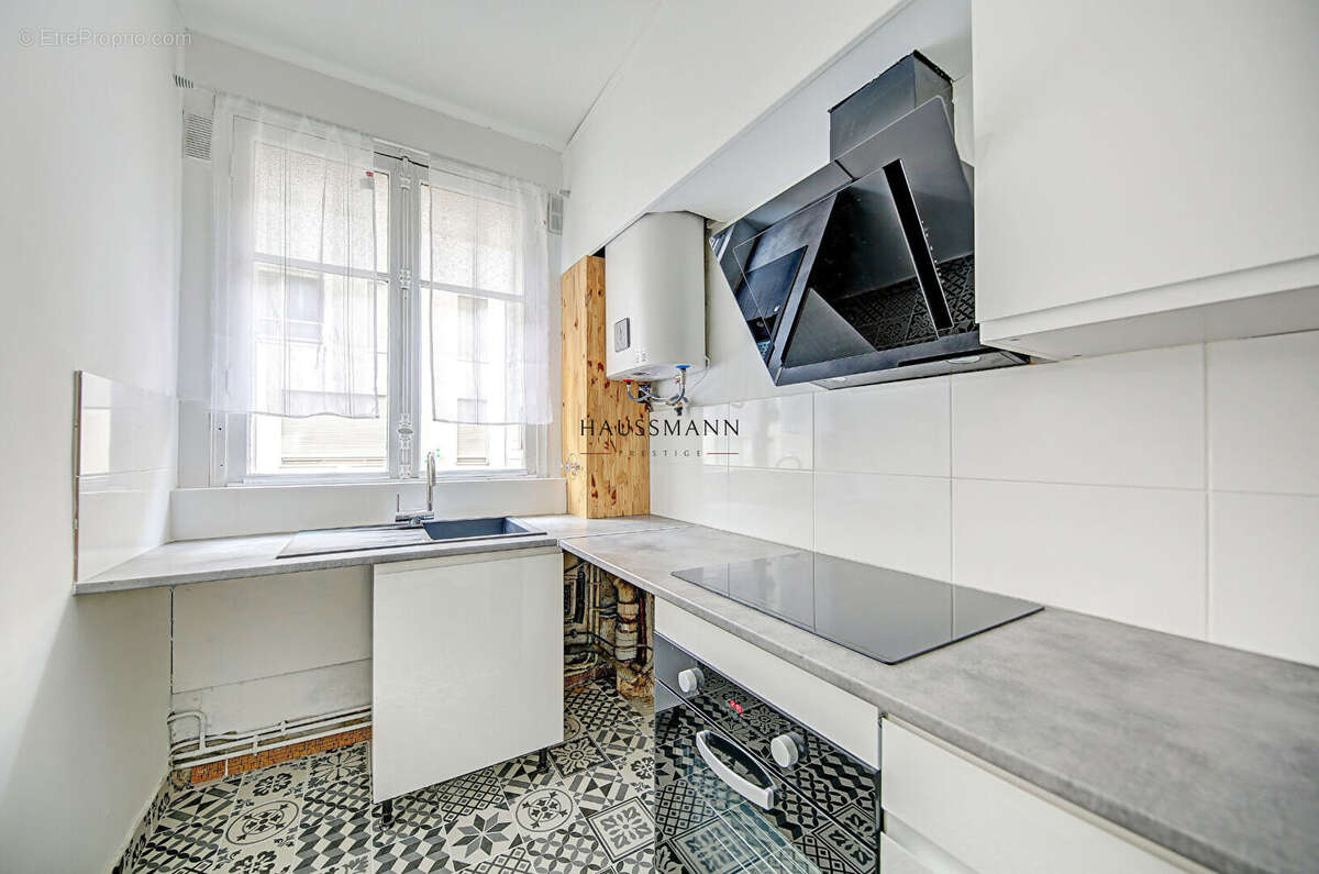 Appartement à PARIS-15E