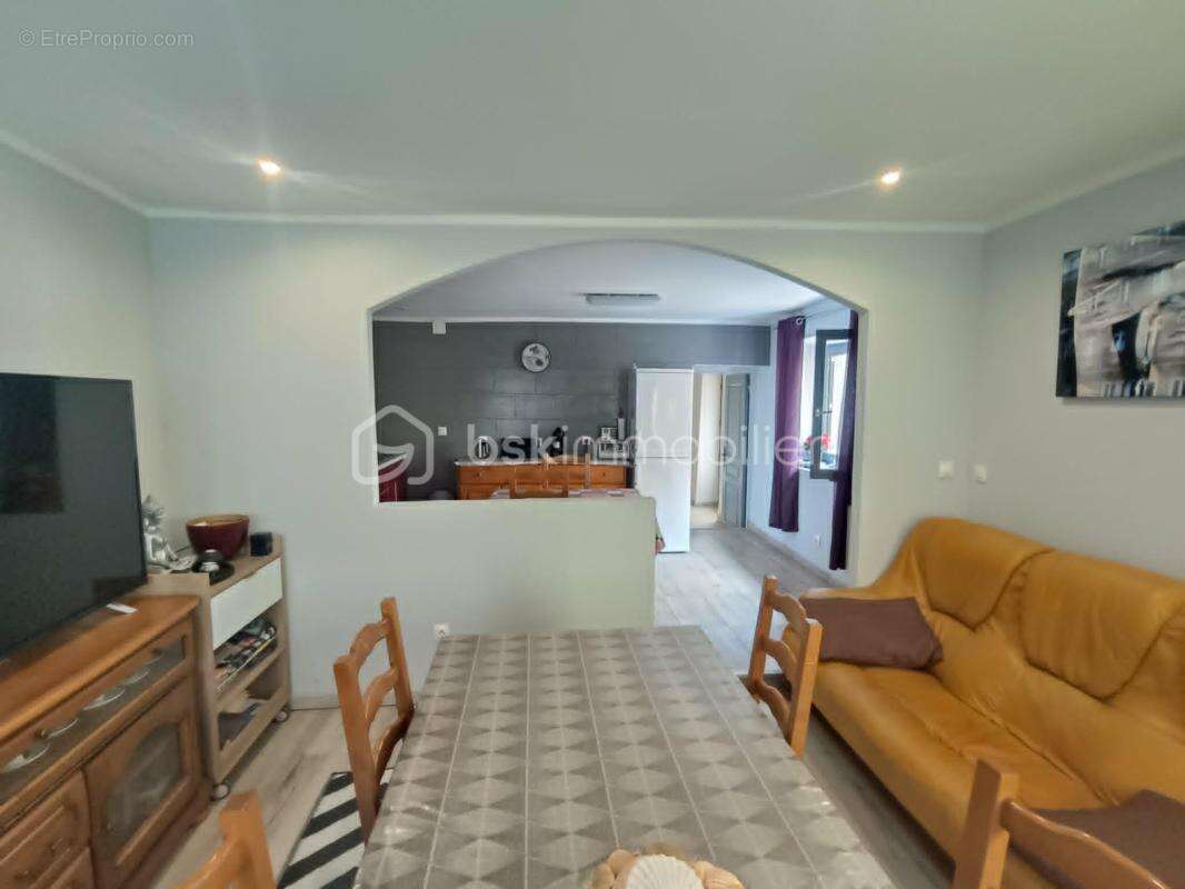 Maison de Ville de type 5 de 107 m2 avec Garage et Jardinet - photo 3