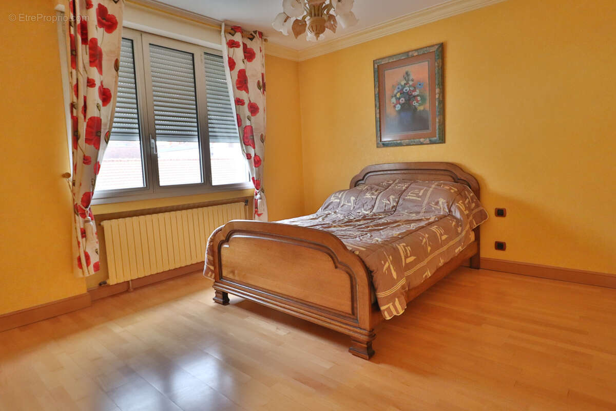 Maison à SAINTE-SAVINE