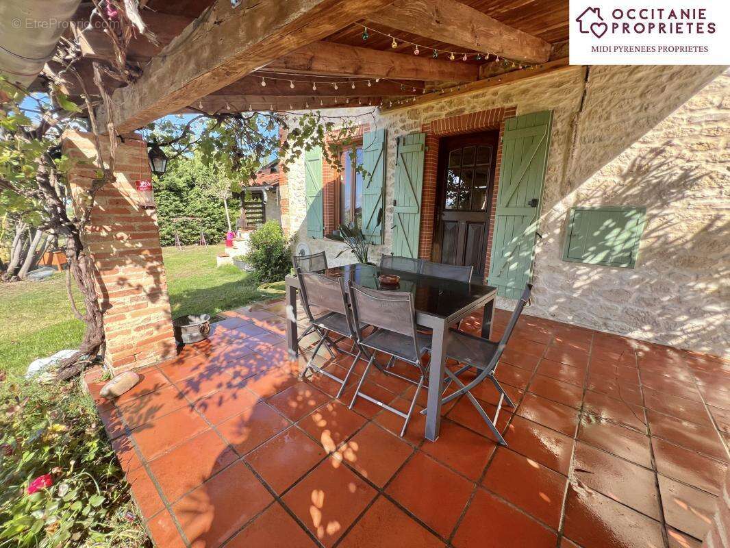 Maison à LEZAT-SUR-LEZE