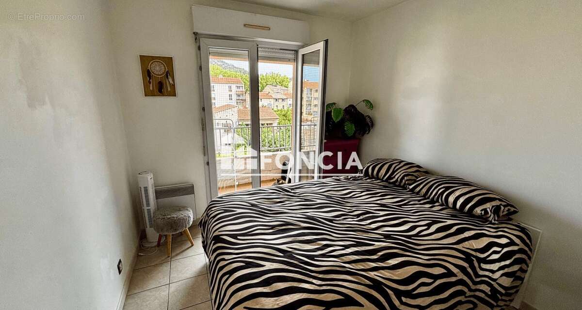 Appartement à SIX-FOURS-LES-PLAGES