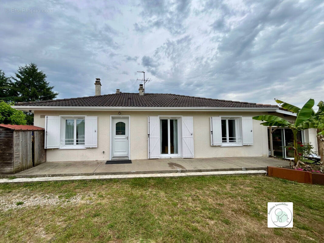 Maison à PUGNAC