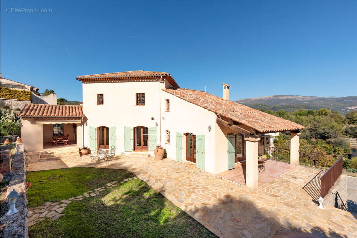 Maison à PEYMEINADE