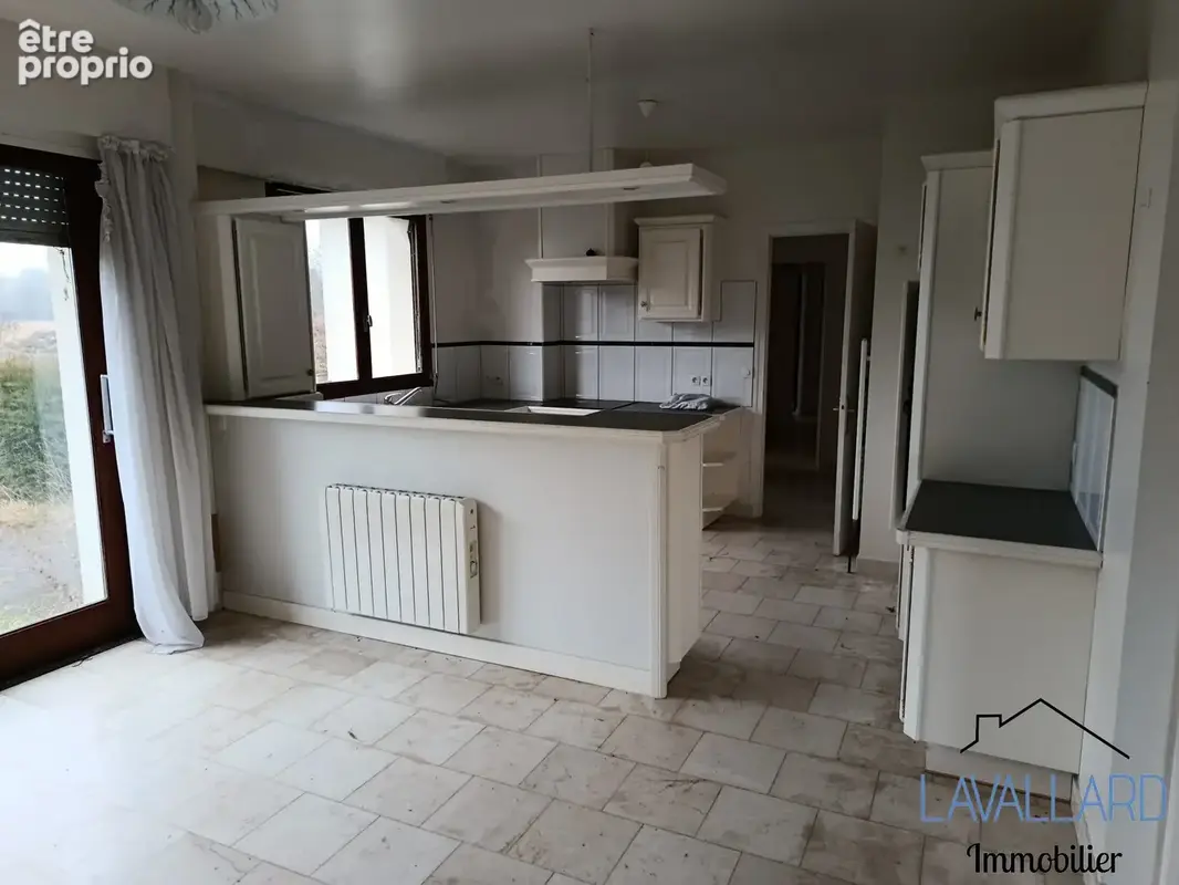 Maison 5 pièces 220 m² à vendre à Airaines (80270) - photo 6