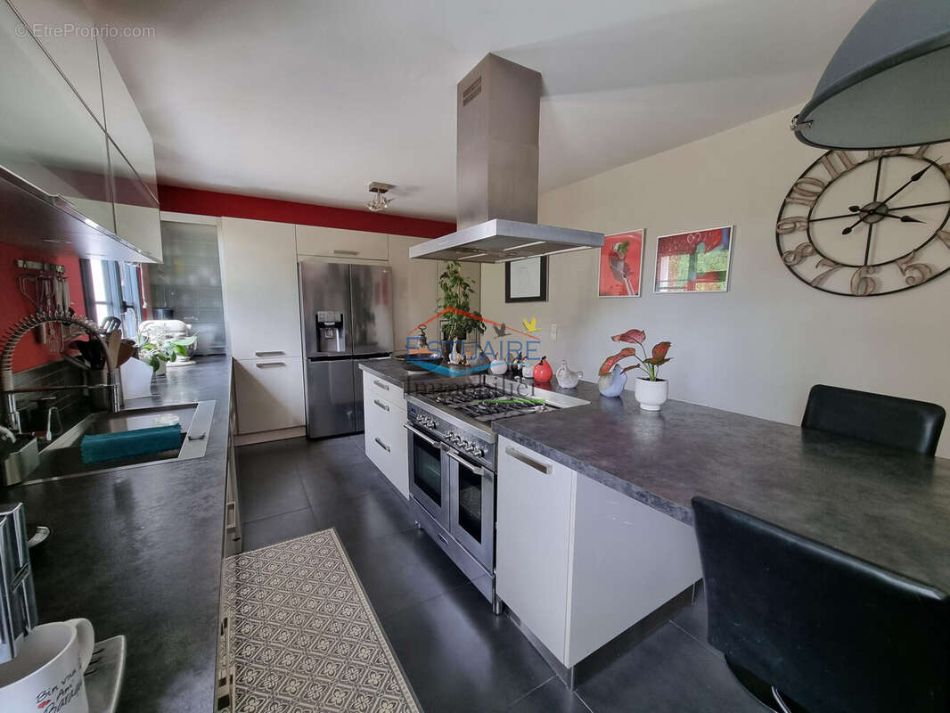 Maison à SAINT-ETIENNE-DE-MONTLUC