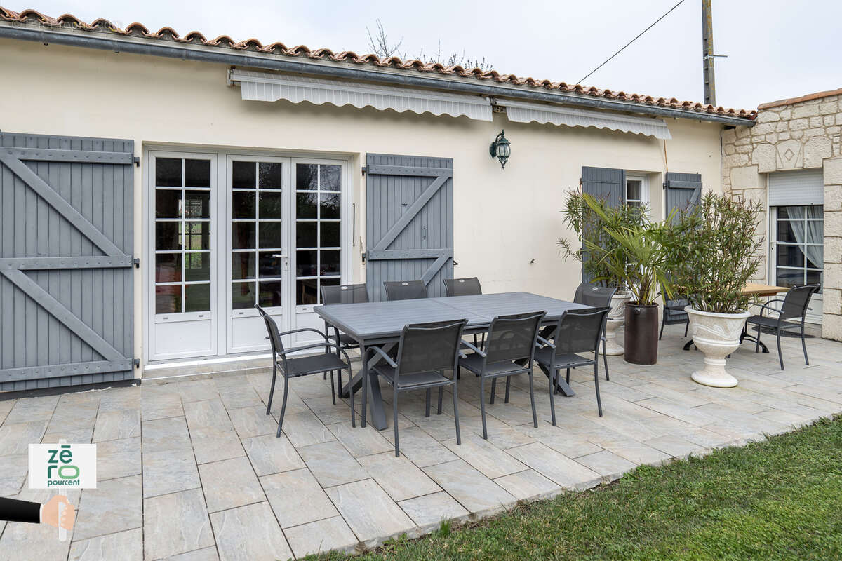 Maison à SAINT-MICHEL-EN-L'HERM