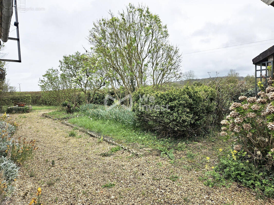 Maison à MEZIDON-CANON