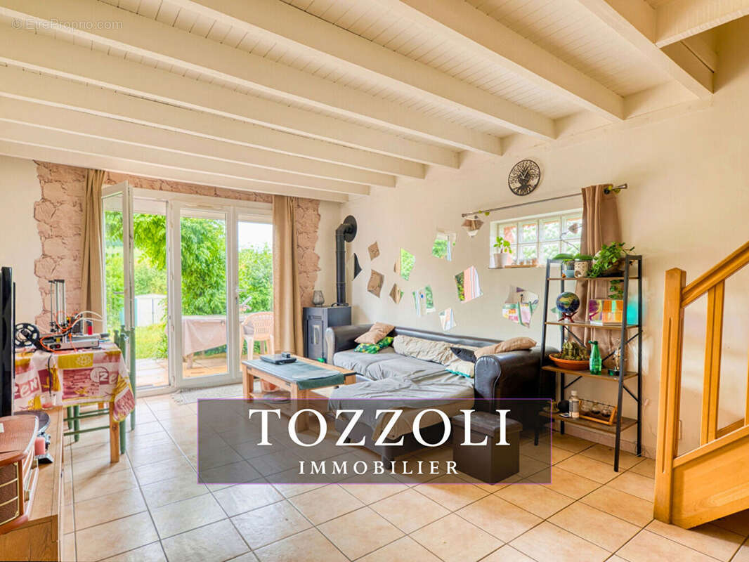 Maison à SAINT-QUENTIN-FALLAVIER