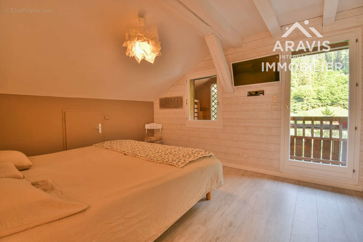 Maison 234 m² à Thones  - photo 17