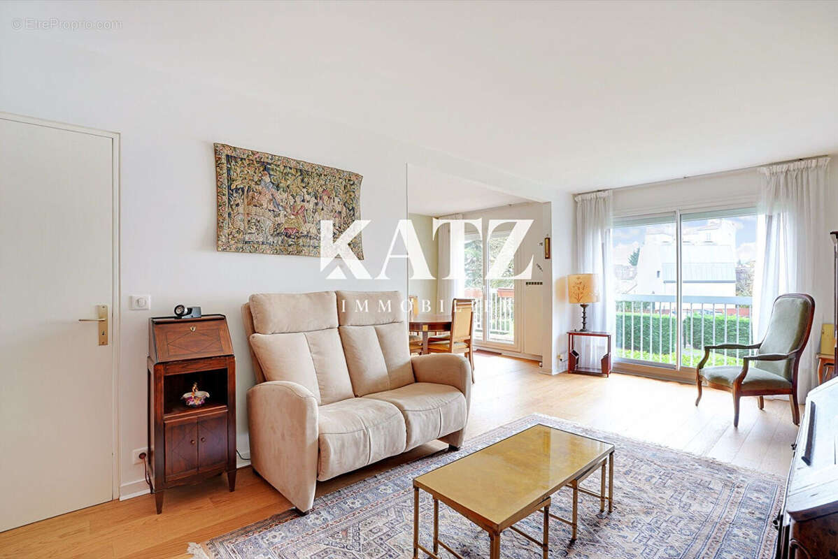 Appartement à GARCHES