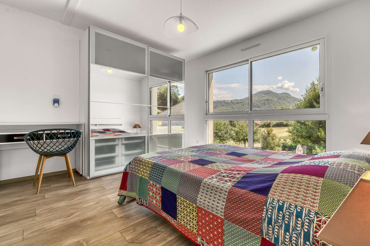 Maison à CHINDRIEUX