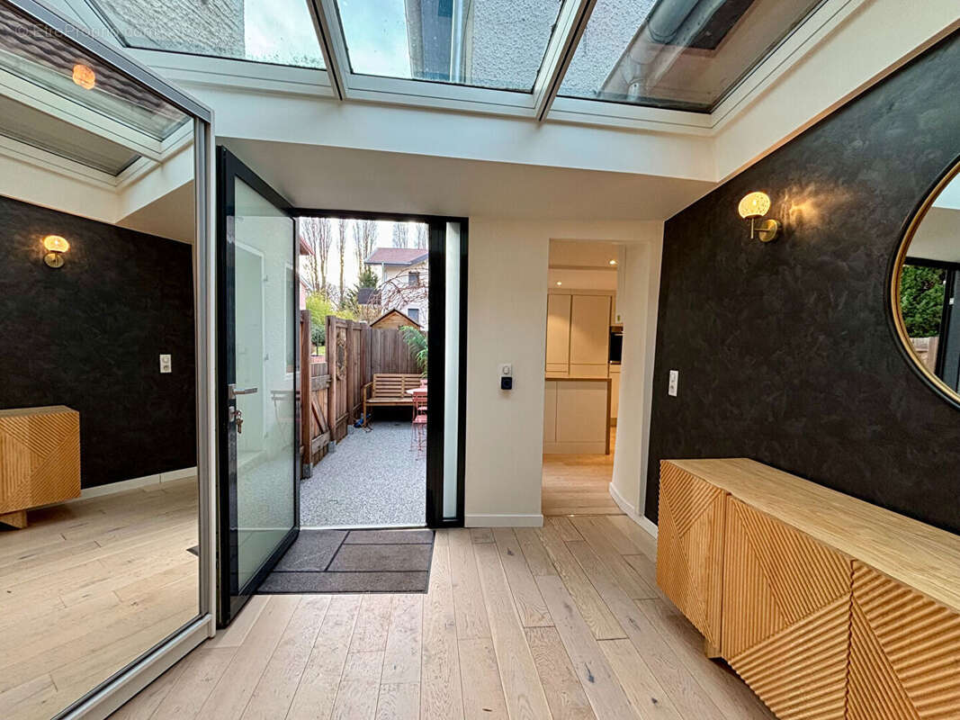 Duplex contemporain dans maison de village - photo 7