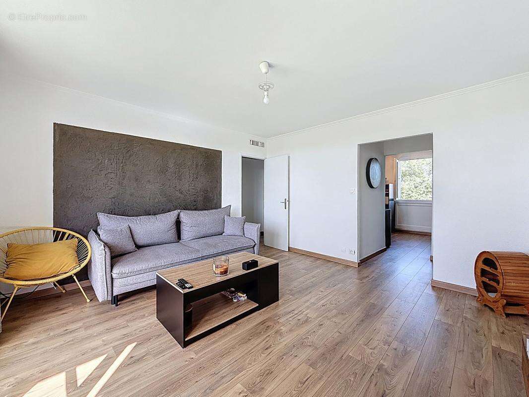 Appartement à LE PONTET