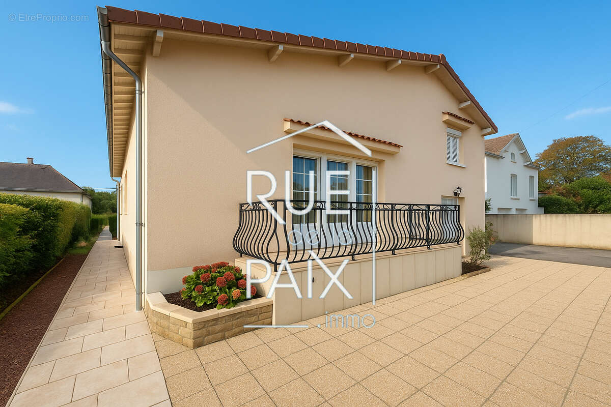 Maison à CHATELLERAULT