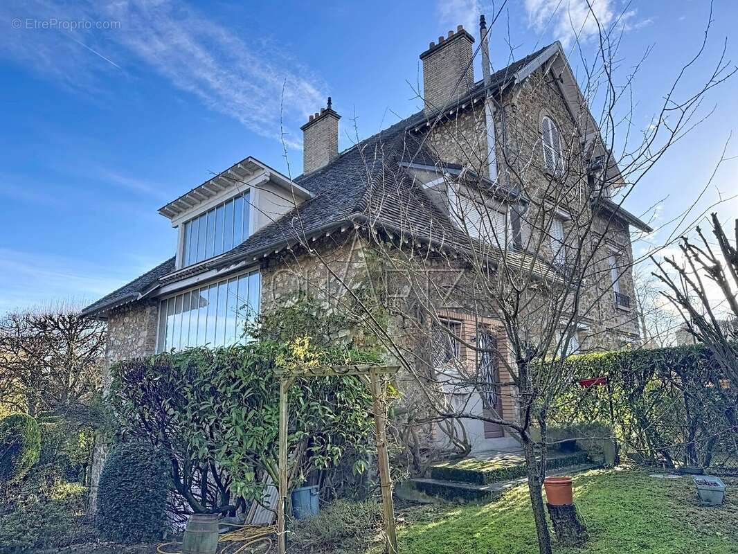 Maison à LE CHESNAY