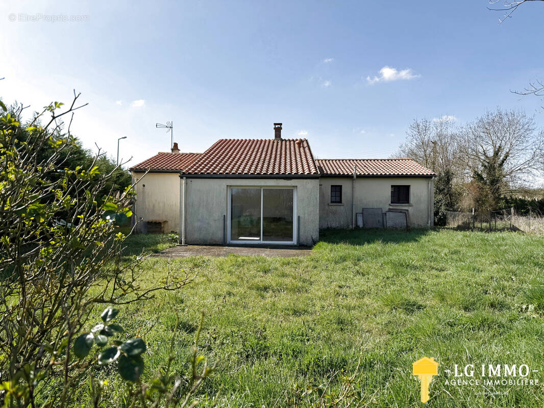 Maison à BARZAN