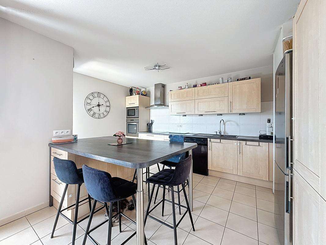 Appartement à GRIGNY