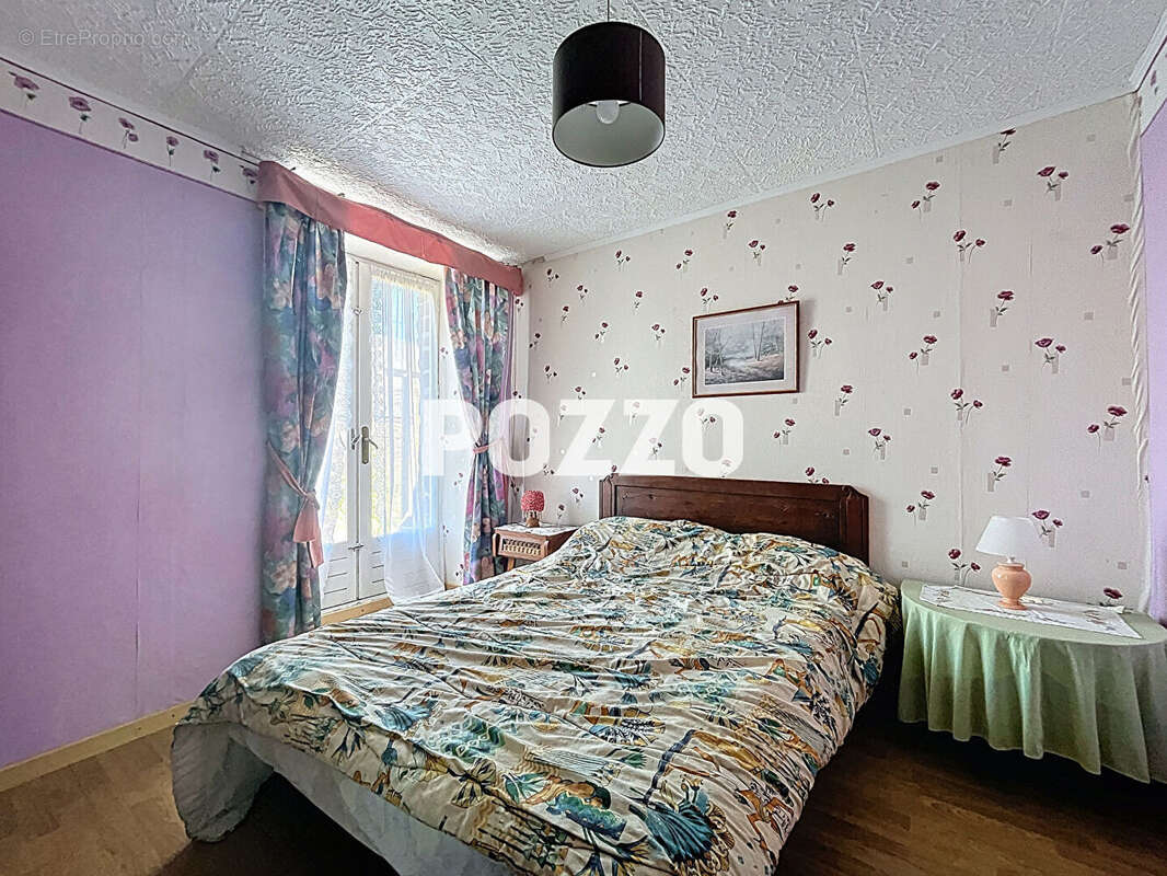 Maison à SAINT-PLANCHERS