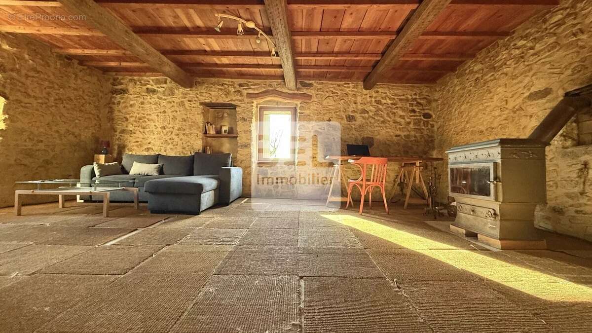 Maison à POUGNADORESSE