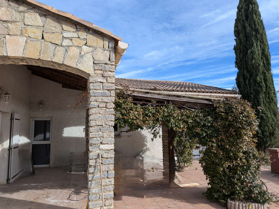 Maison à SAINT-MARTIN-DE-LONDRES