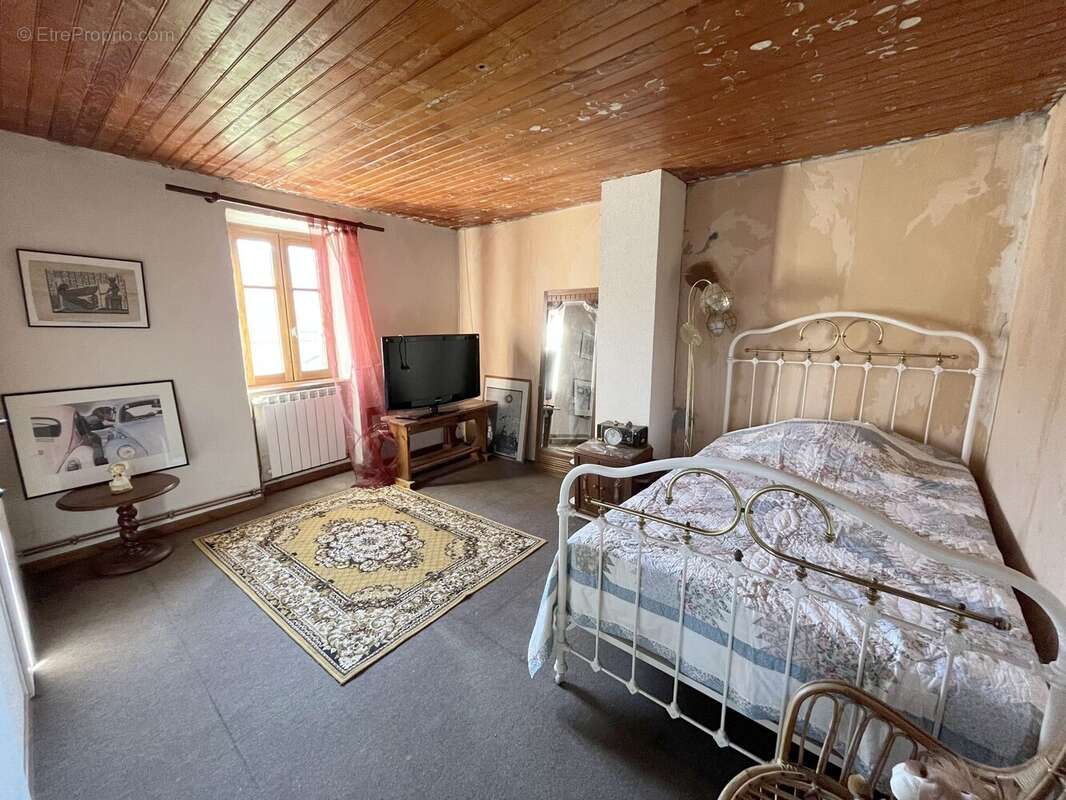 Maison à BOUCIEU-LE-ROI