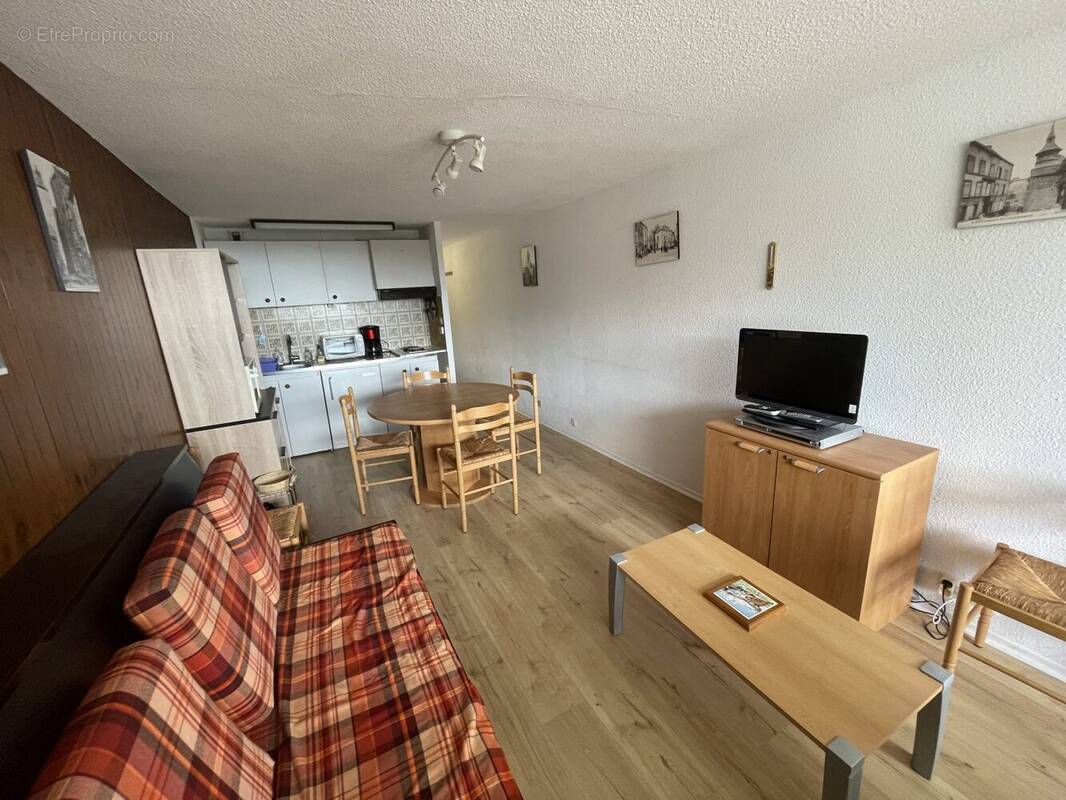 Appartement à BESSE-ET-SAINT-ANASTAISE
