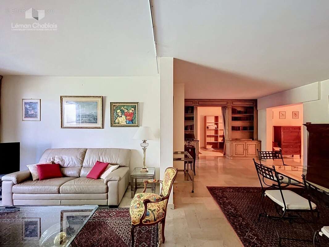 Appartement à EVIAN-LES-BAINS