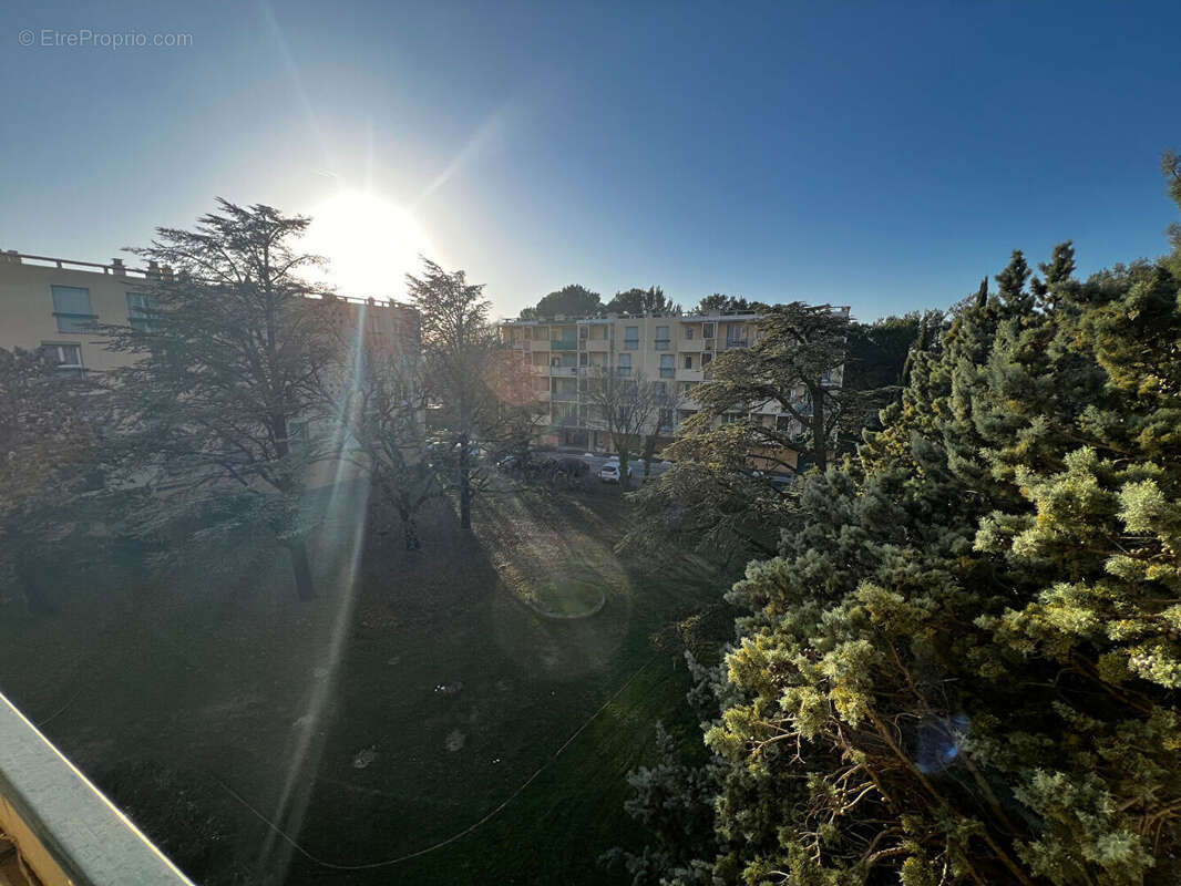 Appartement à SORGUES