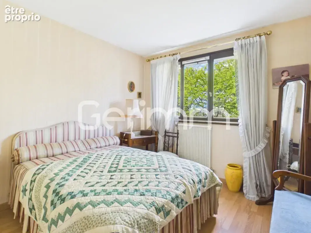 Vente - Appartement - 3 pièces + cuisine - 81,76 m² - 125 000 € - photo 6