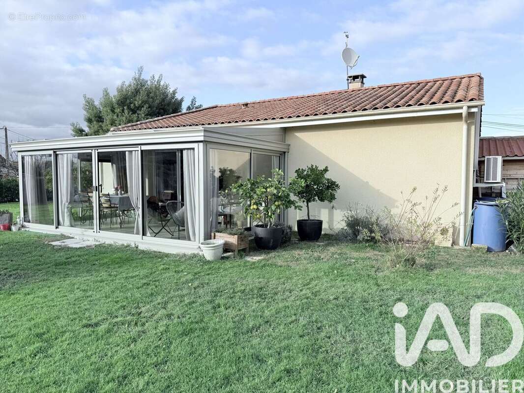Photo 2 - Maison à SAINT-GERMAIN-ET-MONS