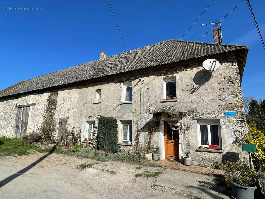 Photo 1 - Maison à JOUY-SUR-MORIN