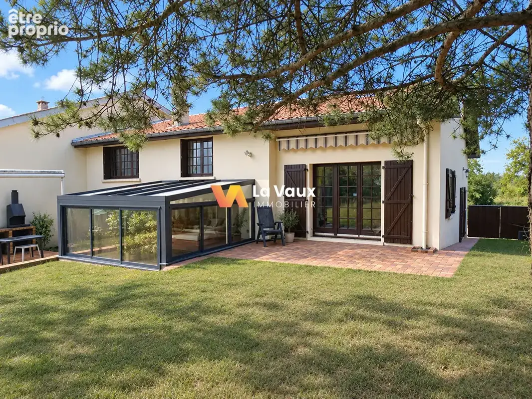 THELOD, secteur XEUILLEY : grande maison de village 180 m² - photo 15