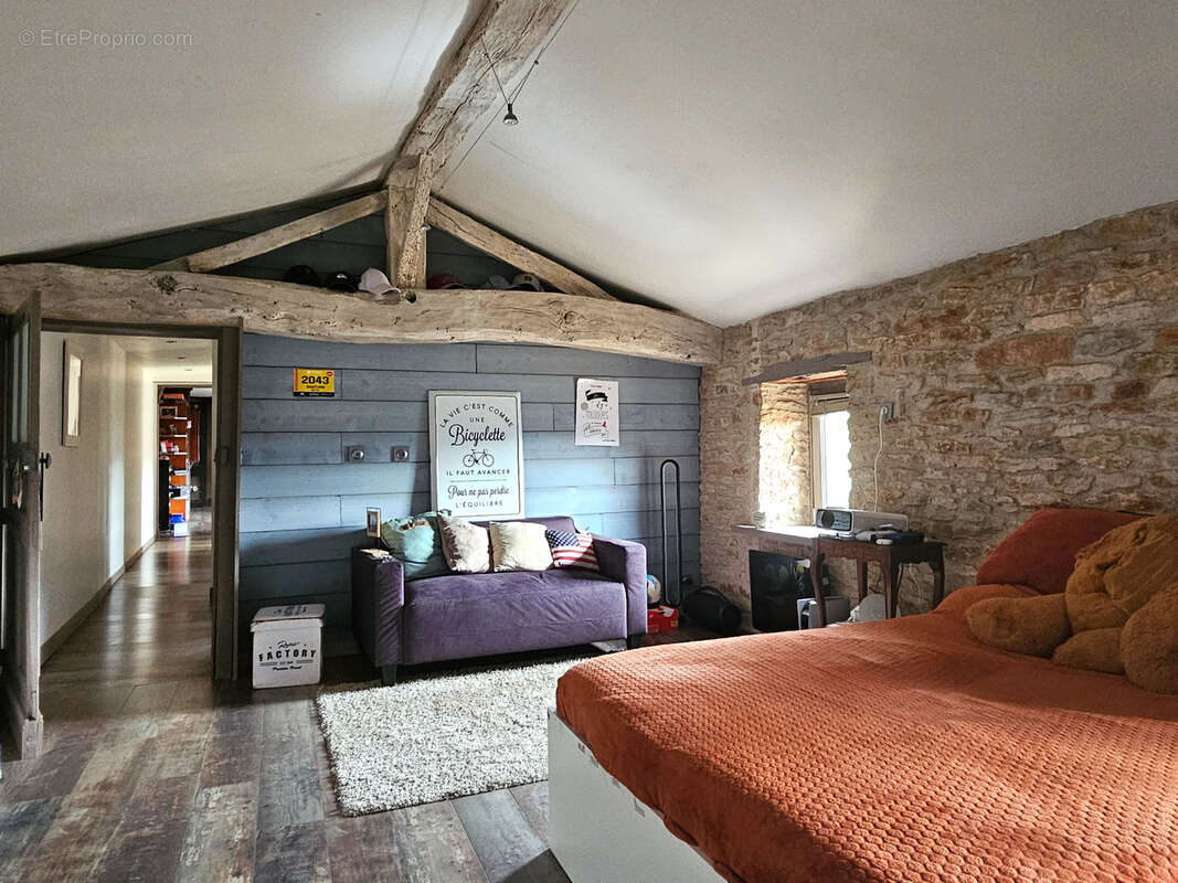 Maison à PIERRECLOS