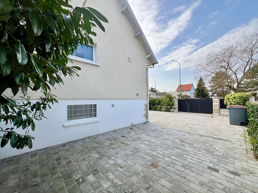 Maison à CONFLANS-SAINTE-HONORINE