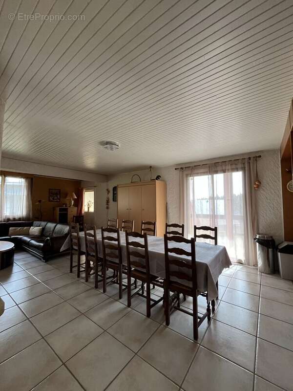 Maison à BESSE-ET-SAINT-ANASTAISE