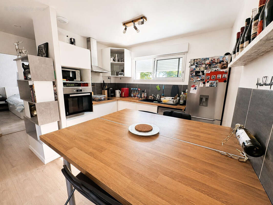 Maison 70 m² à Saint-Genes-Champanelle  - photo 2