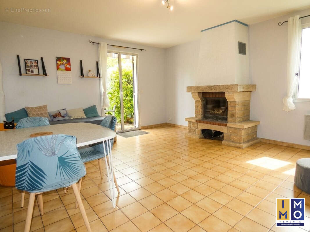 Maison à BRECY