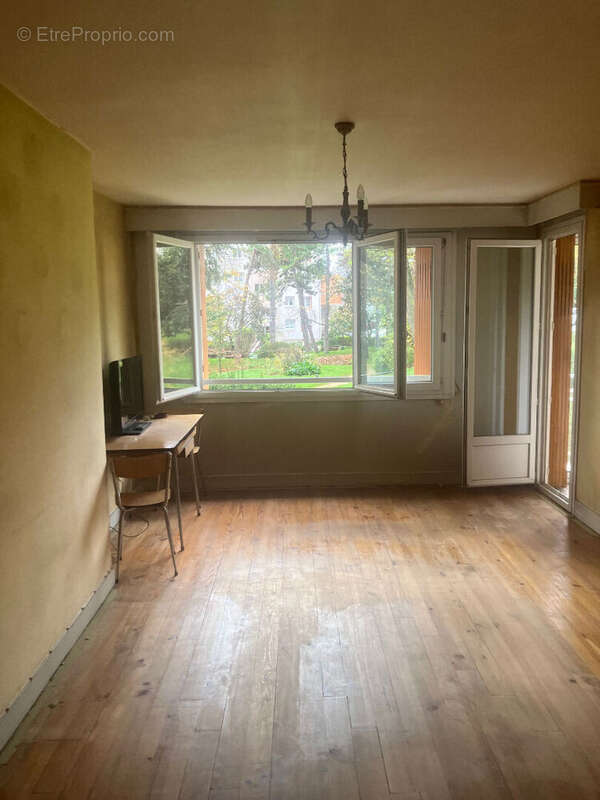 Appartement à SURESNES