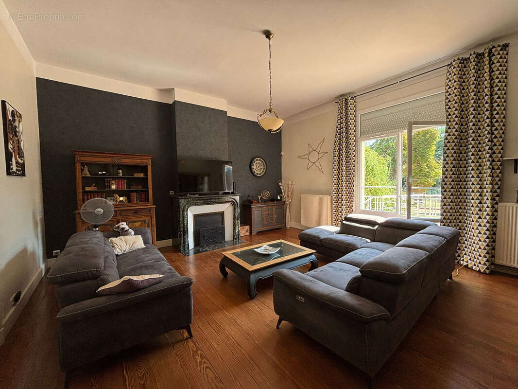 Maison à LABASTIDE-D'ANJOU