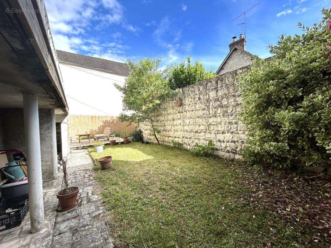 Maison à GOMMECOURT
