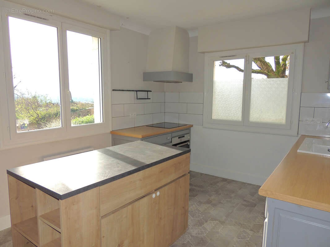 Maison à VILLEFRANCHE-DE-ROUERGUE