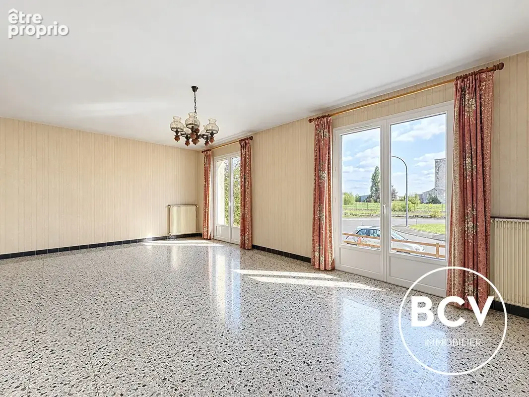 Maison 6 pièce(s) 117 m² - photo 2
