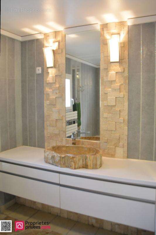 Maison à BESSE-SUR-ISSOLE